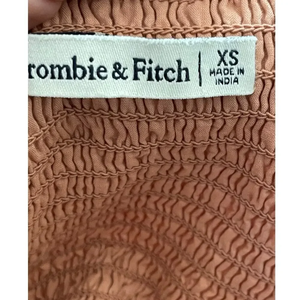 Abercrombie & Fitch Drama Puff Sleeve O-Ring Sweetheart Crop Top Peach Size‎ XS